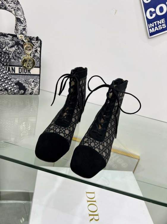Picture of Dior Shoes _SKUDiorsz35-40SD10043517